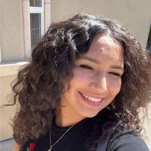 Meet your Posher, Melissa